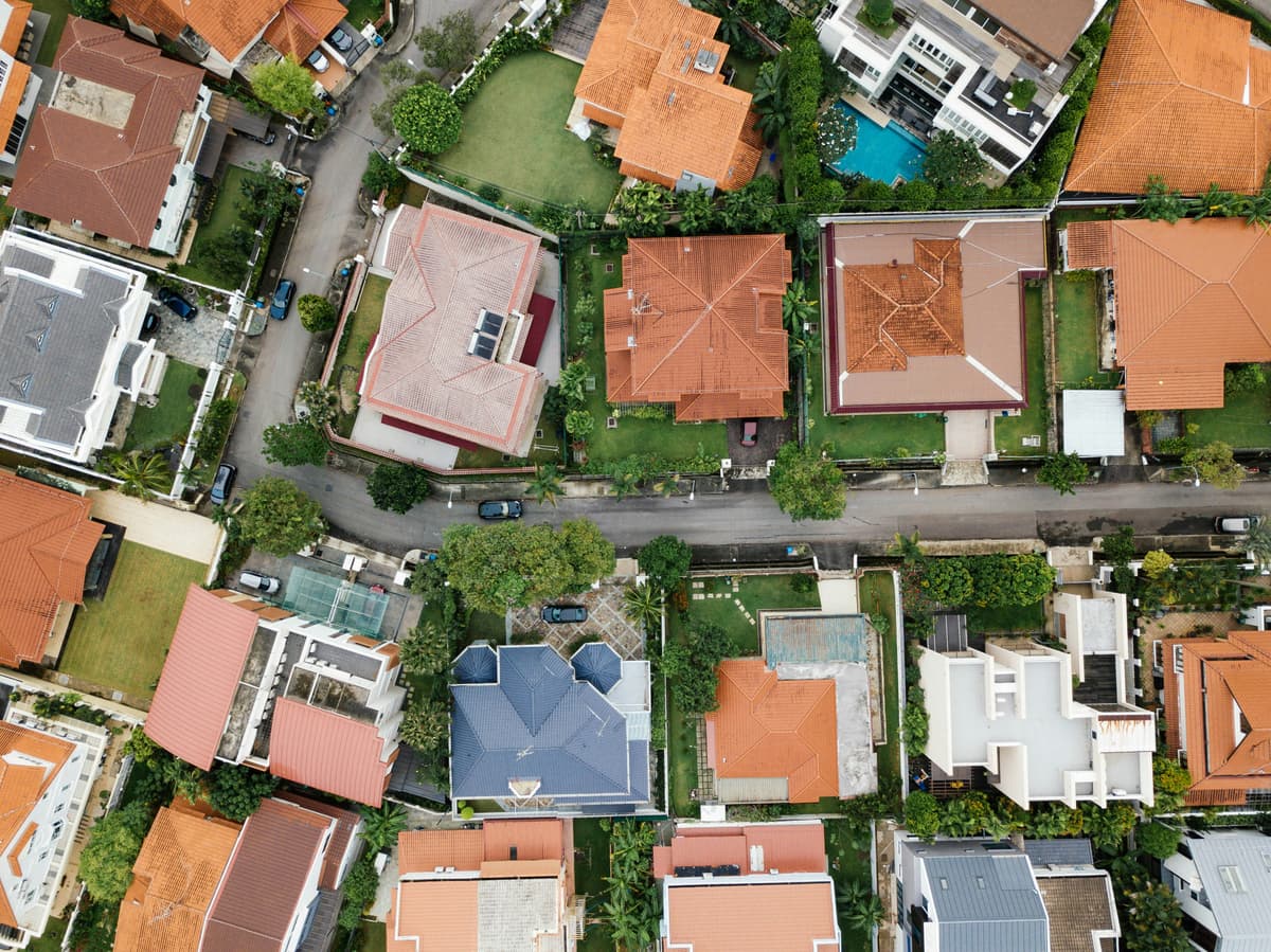 Luxury Living: What Defines High-End Properties?